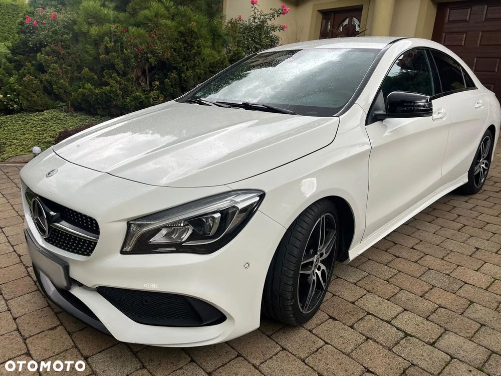 Mercedes-Benz CLA 200 7G-DCT - 9
