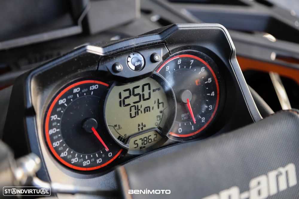 Can-Am Outlander MAX XT-P 1000 - 10