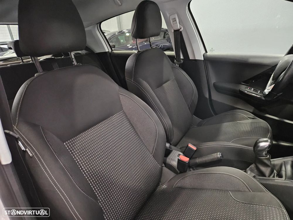 Peugeot 208 1.2 PureTech Allure - 10