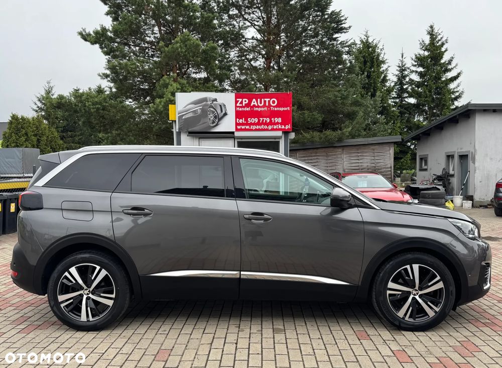 Peugeot 5008 - 10