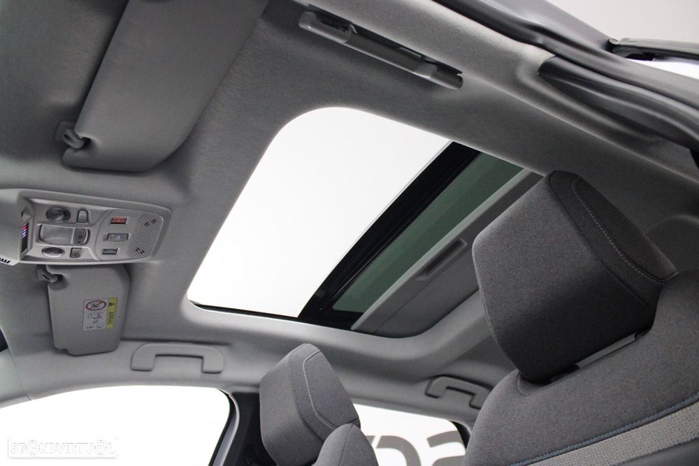 Citroën C4 X 1.2 PureTech Max EAT8 - 27