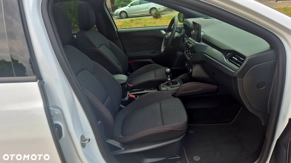 Ford Focus 1.5 EcoBoost STart-Stopp-System ST-LINE - 14