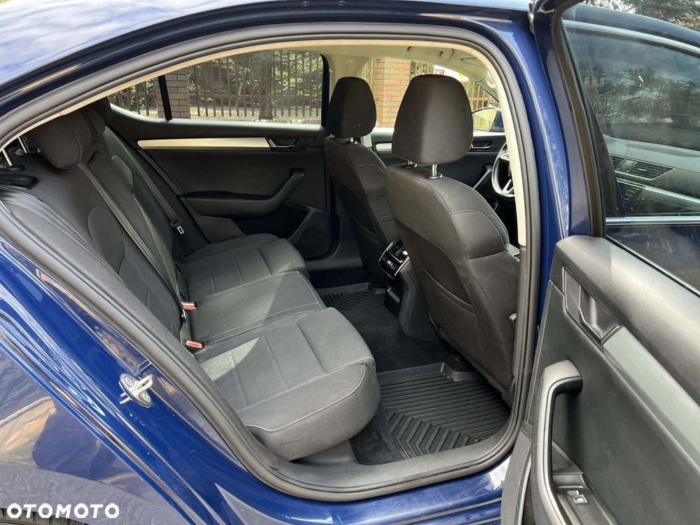 Skoda Superb 1.6 TDI Ambition - 8