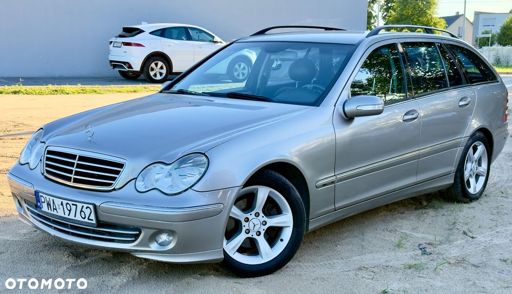 Mercedes-Benz Klasa C 220 T CDI Avantgarde - 16