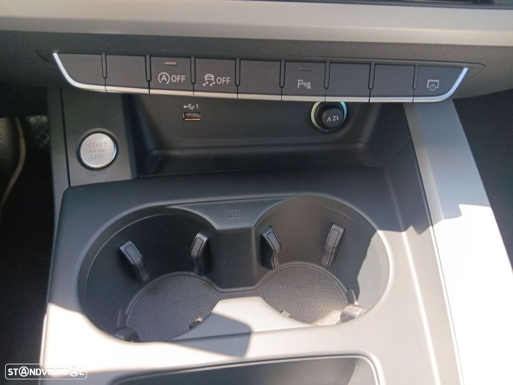Audi A4 35 TDI S tronic - 21