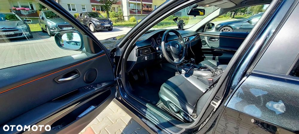 BMW Seria 3 316d - 10