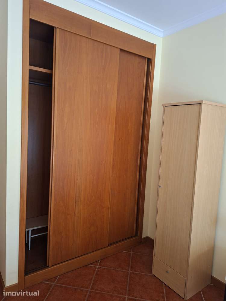 T3 com garagem, varanda e elevador em Gandra - Grande imagem: 3/16