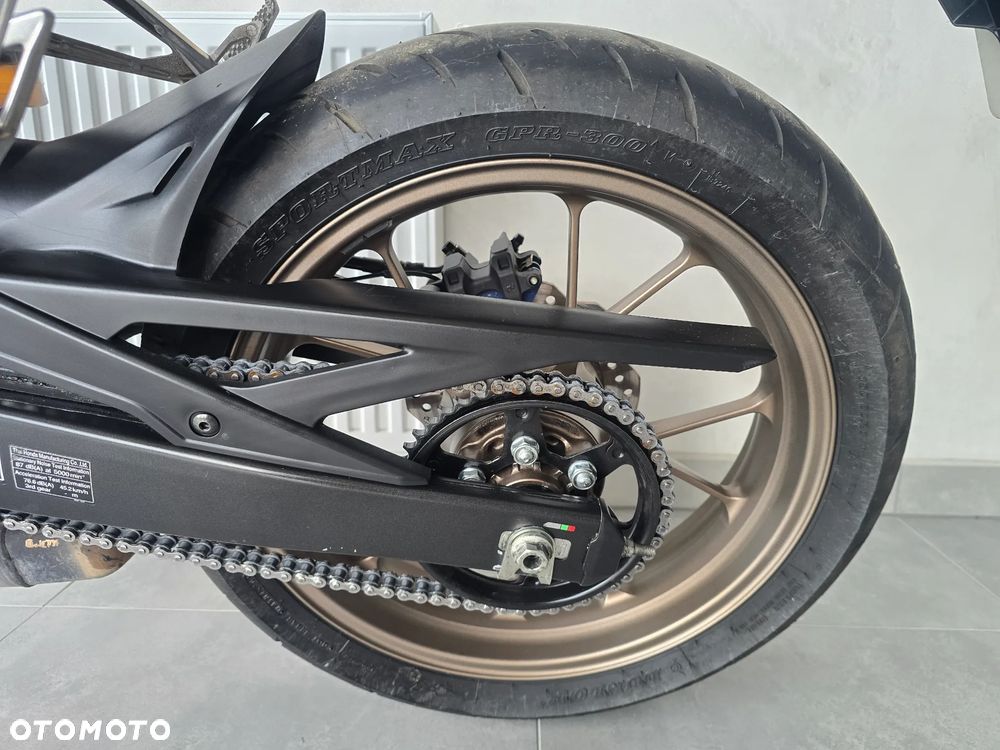 Honda CB - 18