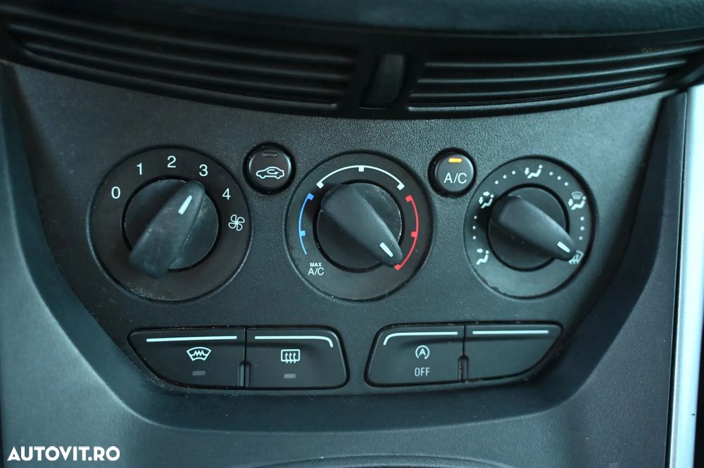 Ford Grand C-Max - 19