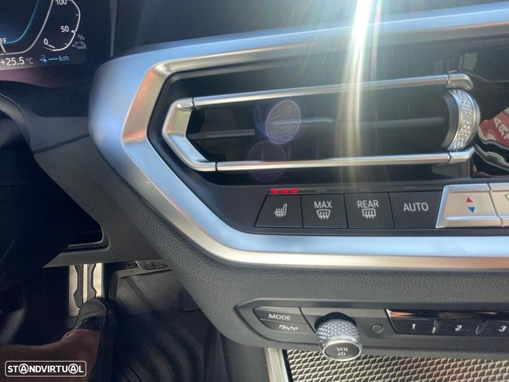 BMW 330 e Pack M Auto - 34