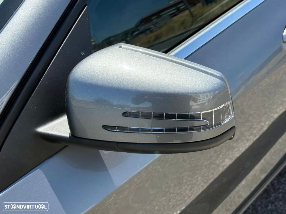 Mercedes-Benz A 180 d Urban - 37