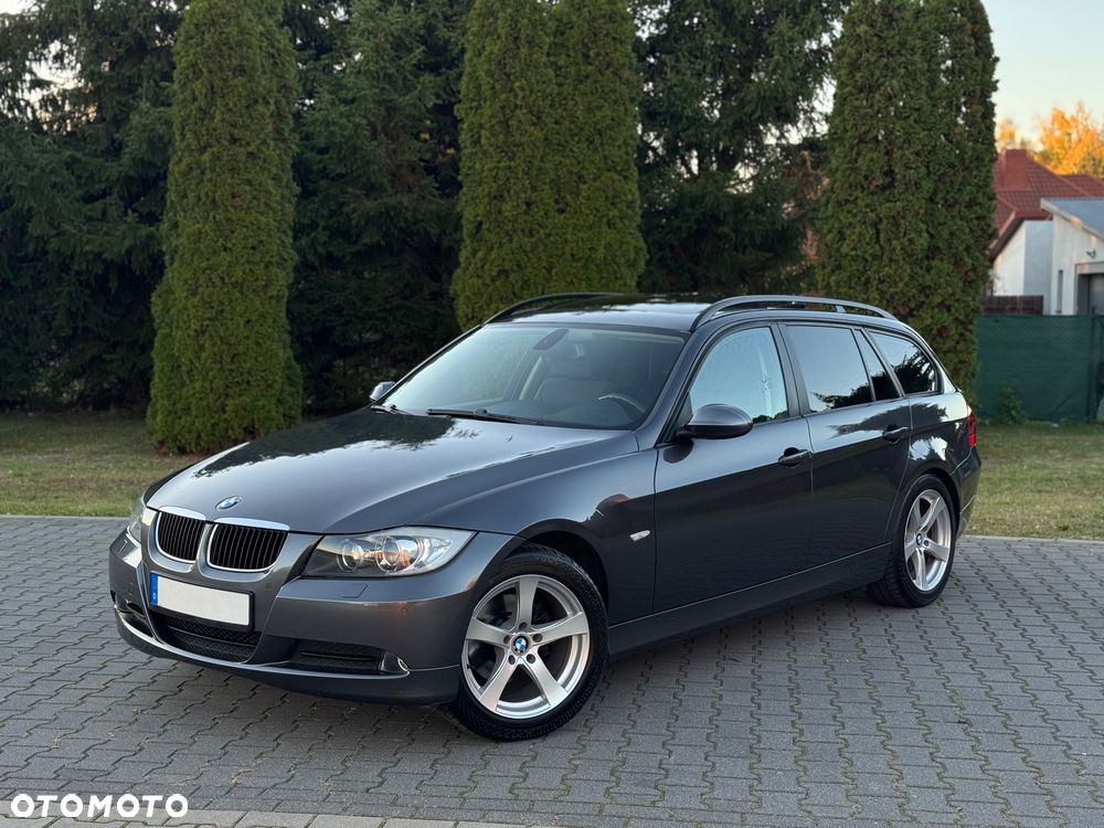 BMW Seria 3 318i - 11