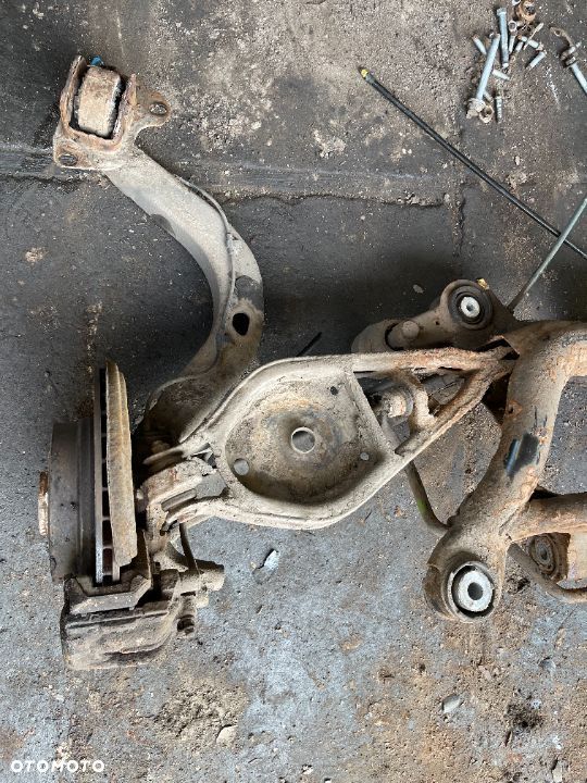Zawieszenie tylne kompletne sanki wahacze tarcze zaciski czujniki ABS Bmw e83 x3 lift - 2