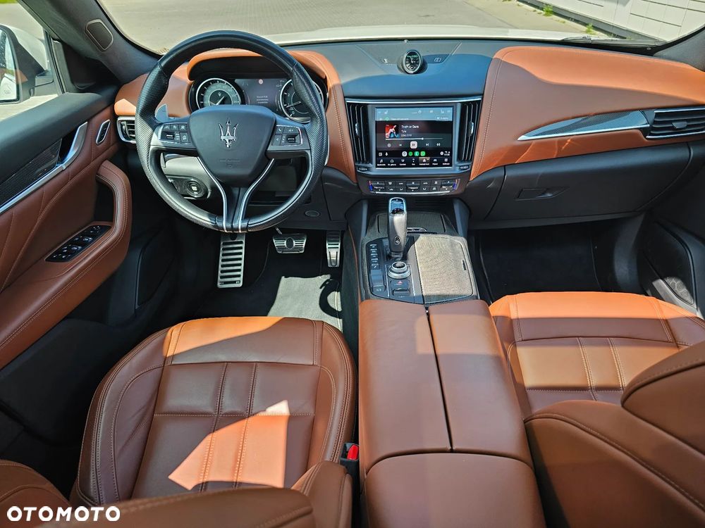 Maserati Levante GT Hybrid - 10