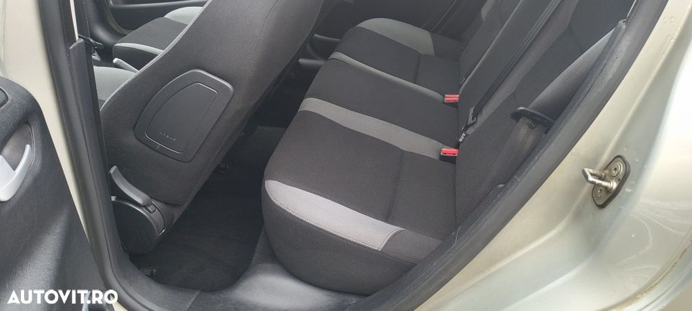 Peugeot 207 1.4 E Active - 6