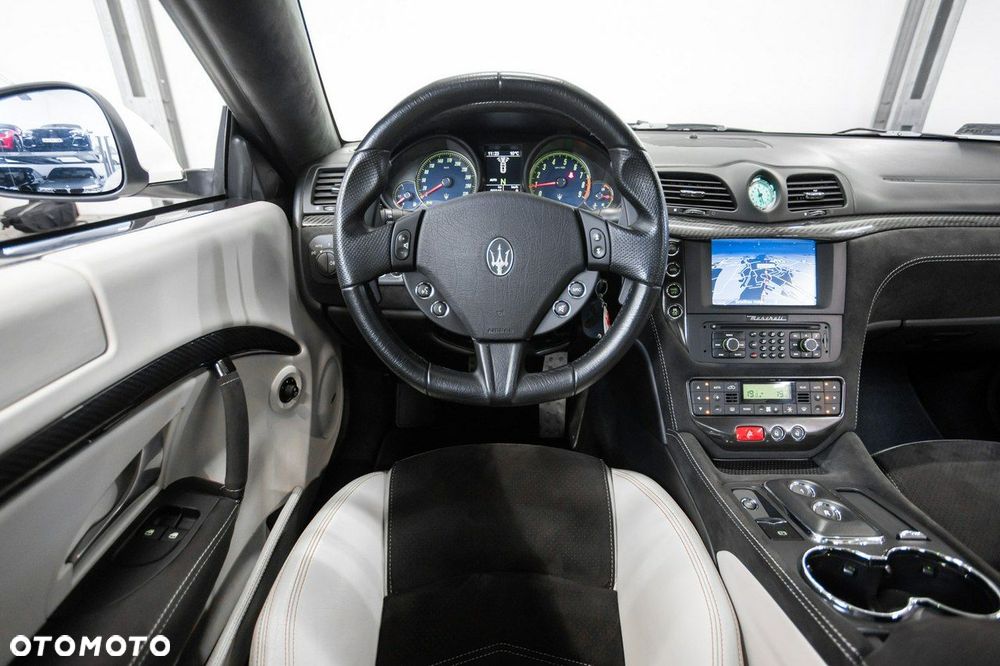 Maserati GranTurismo Sport - 22