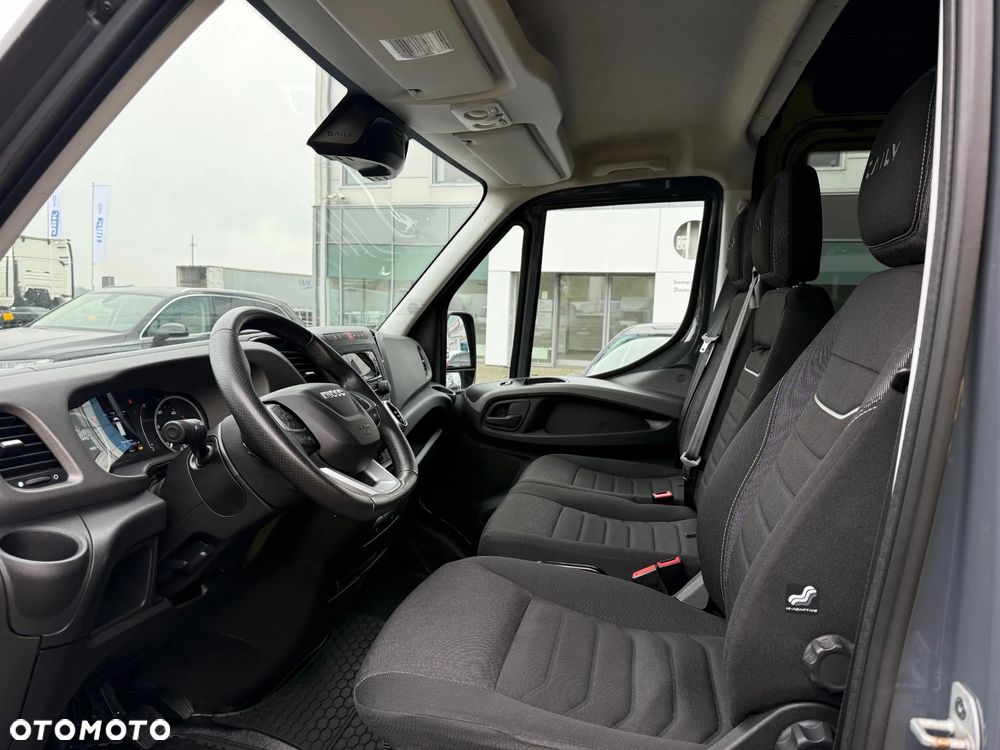 Iveco 35S18 - 12