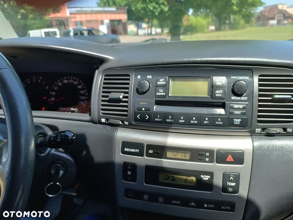 Toyota Corolla 1.4 VVT-i Sol - 2