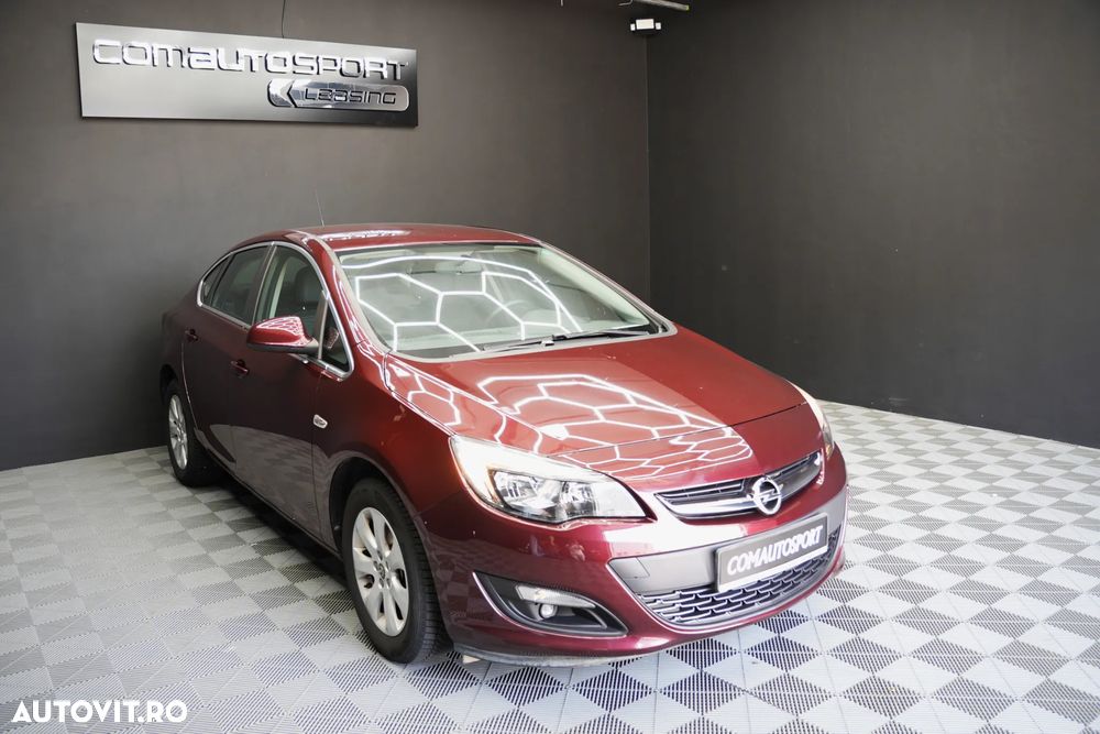 Opel Astra 1.4 ECOTEC Turbo Active - 1