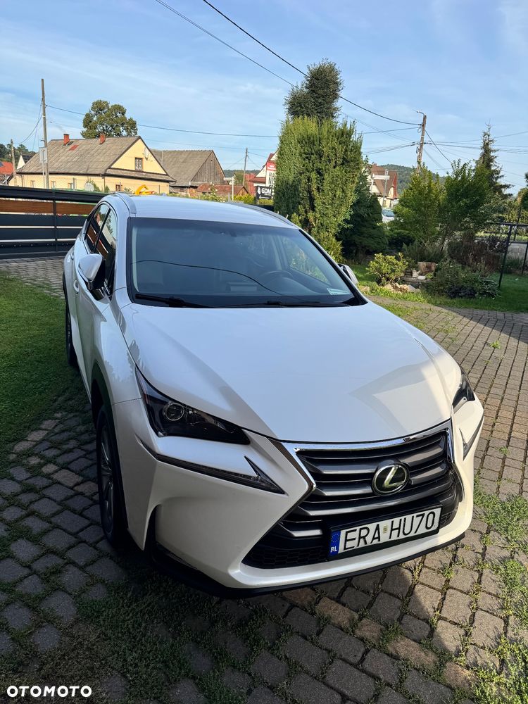 Lexus NX 200t - 1