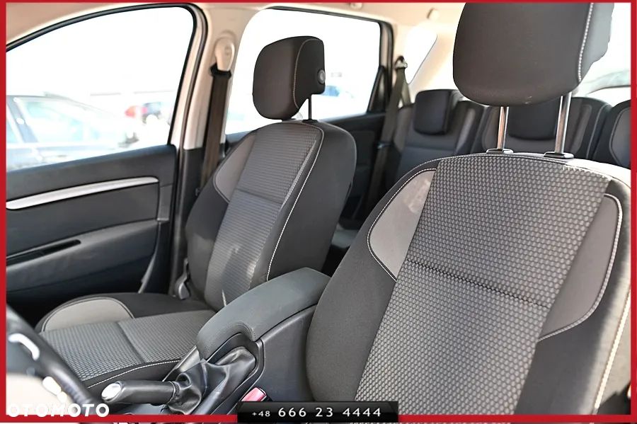 Renault Scenic ENERGY TCe 115 Bose Edition - 22