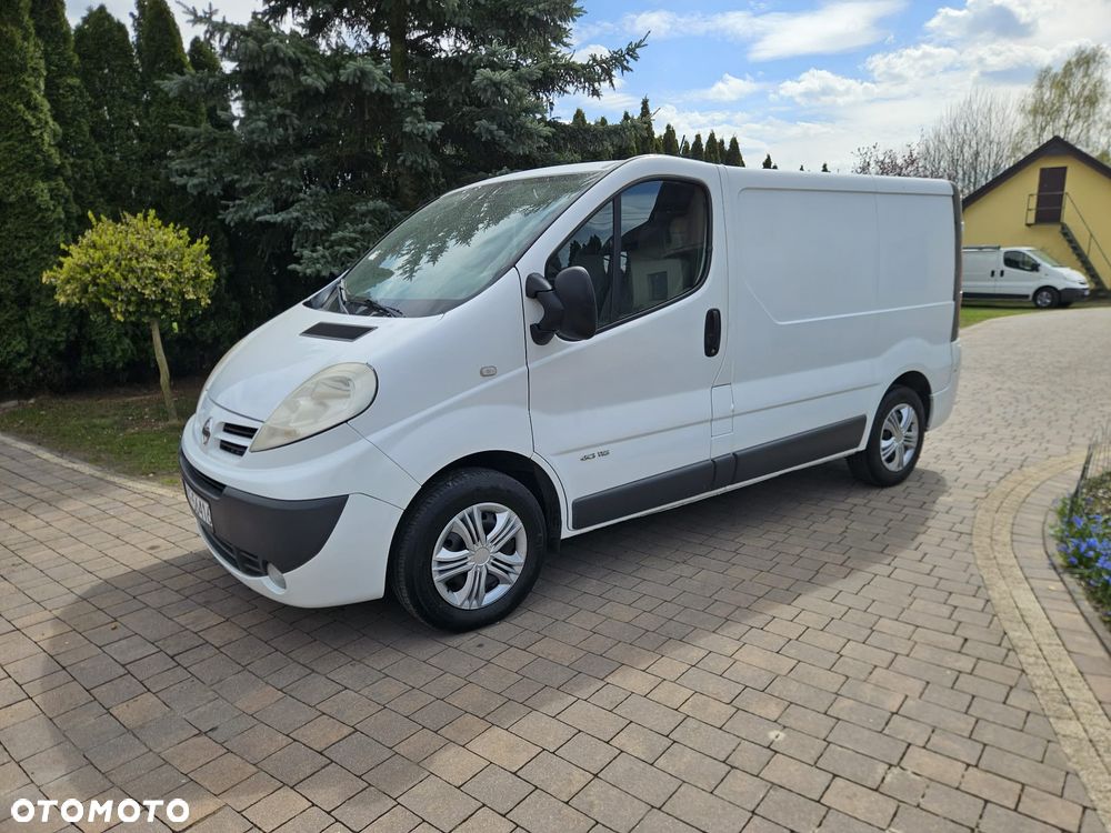 Renault Trafic - 1