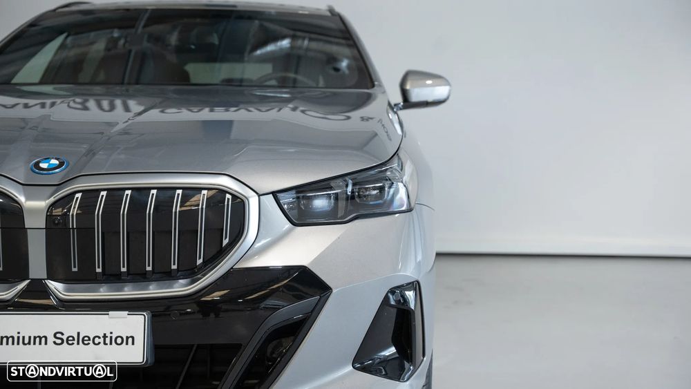BMW 530 e Pack Desportivo M - 27