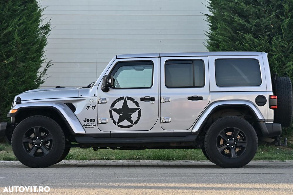 Jeep Wrangler 2.2 CRDi Hardtop AWD Automatik Sahara - 8