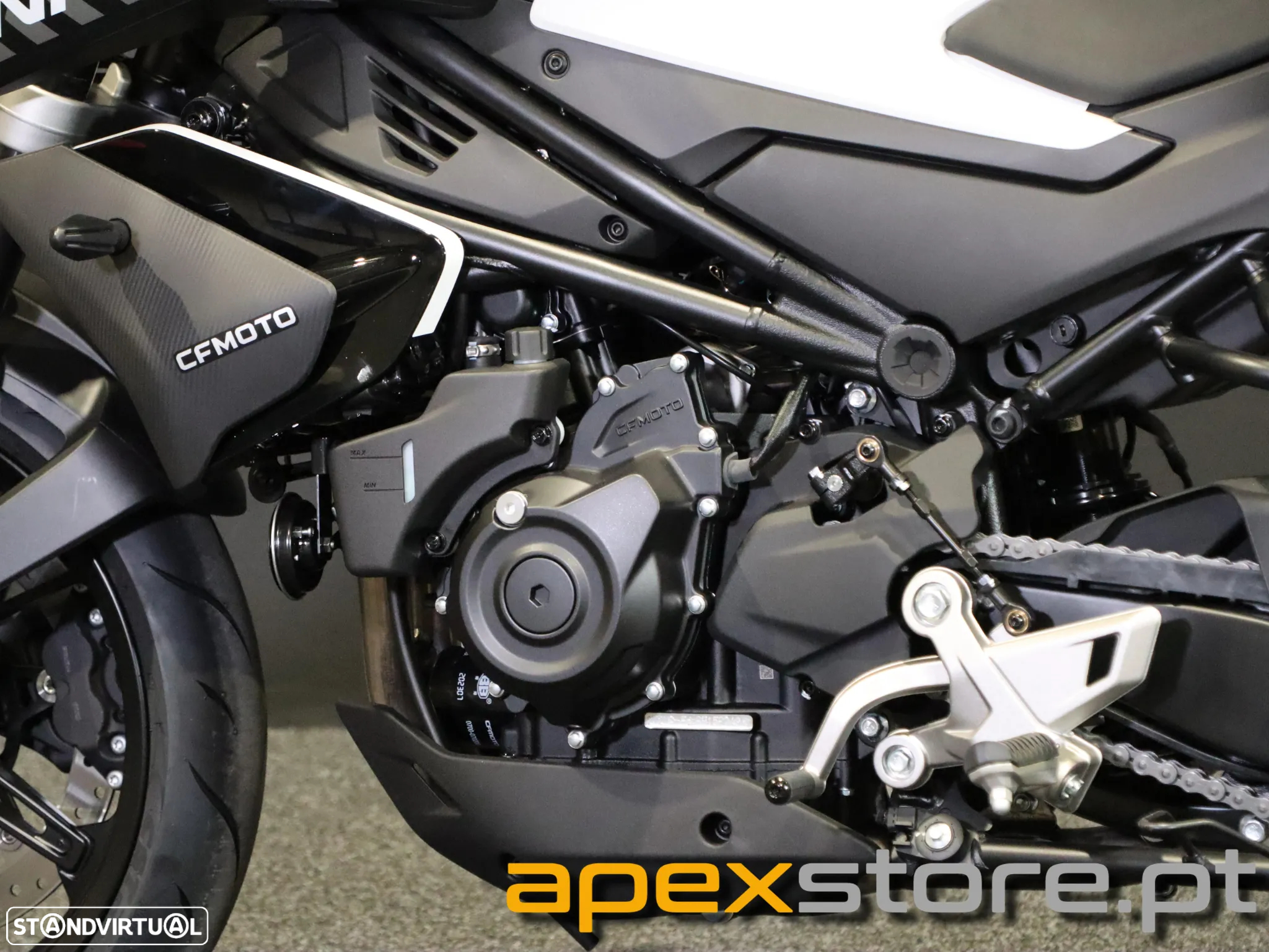 CF Moto 450NK - 15