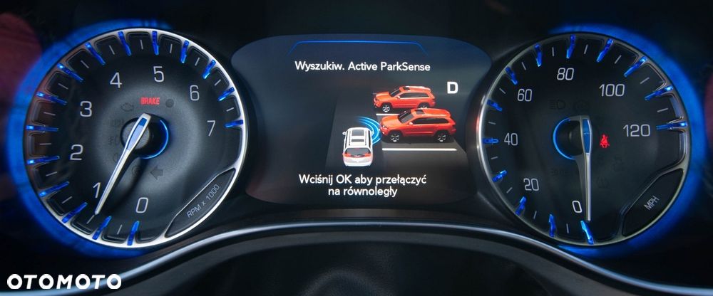 Chrysler Pacifica - 24