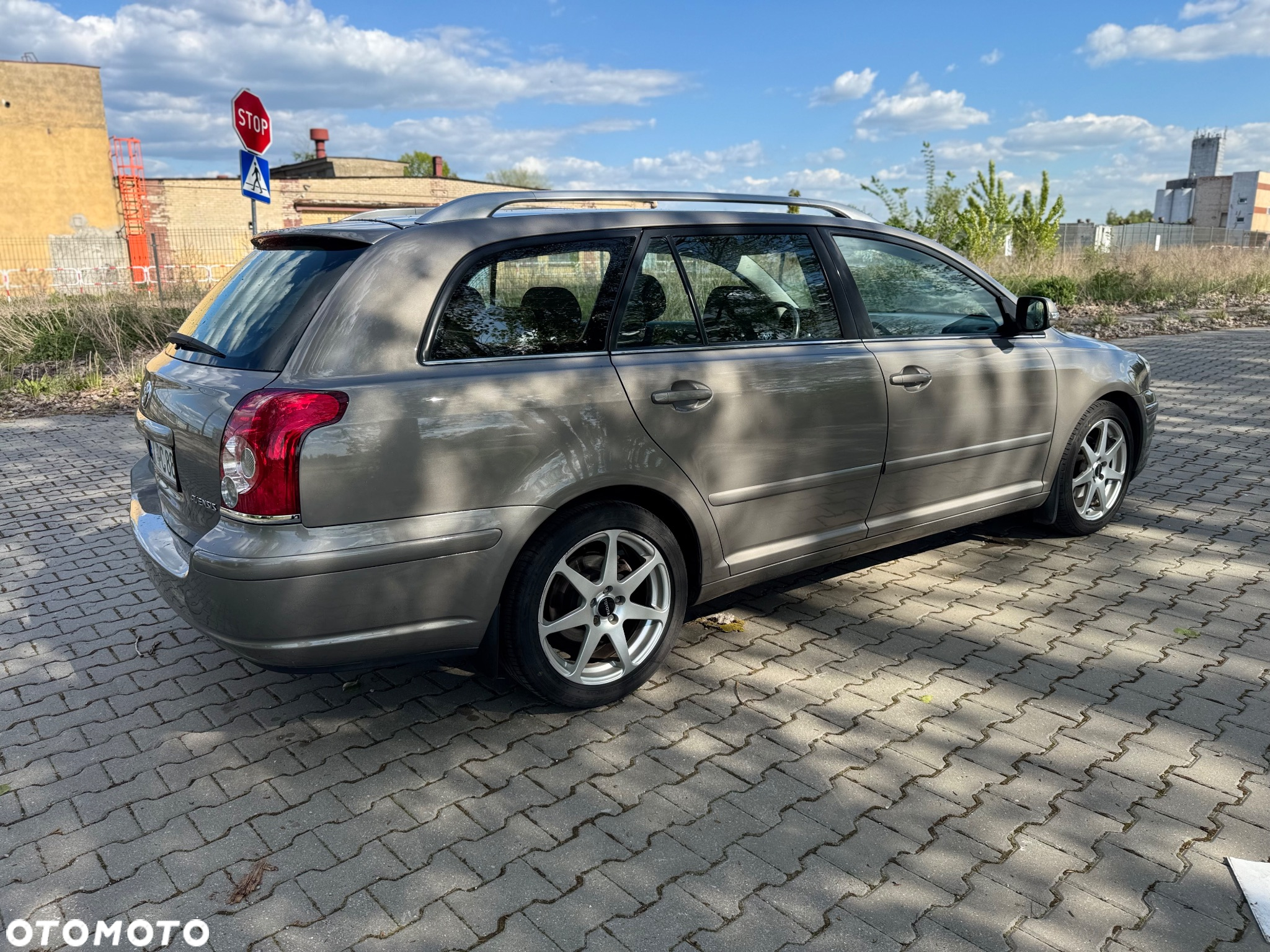 Toyota Avensis 2.0 VVT-i Prestige Premium - 4