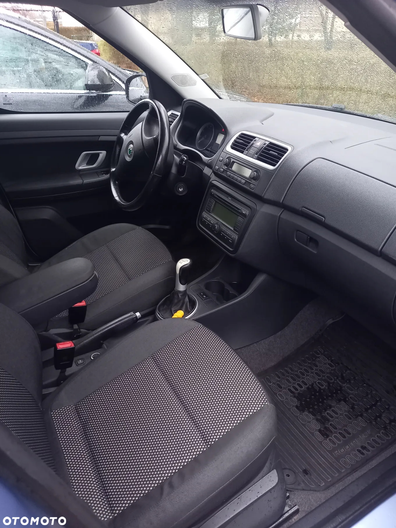 Skoda Roomster 1.6 16V Scout - 12