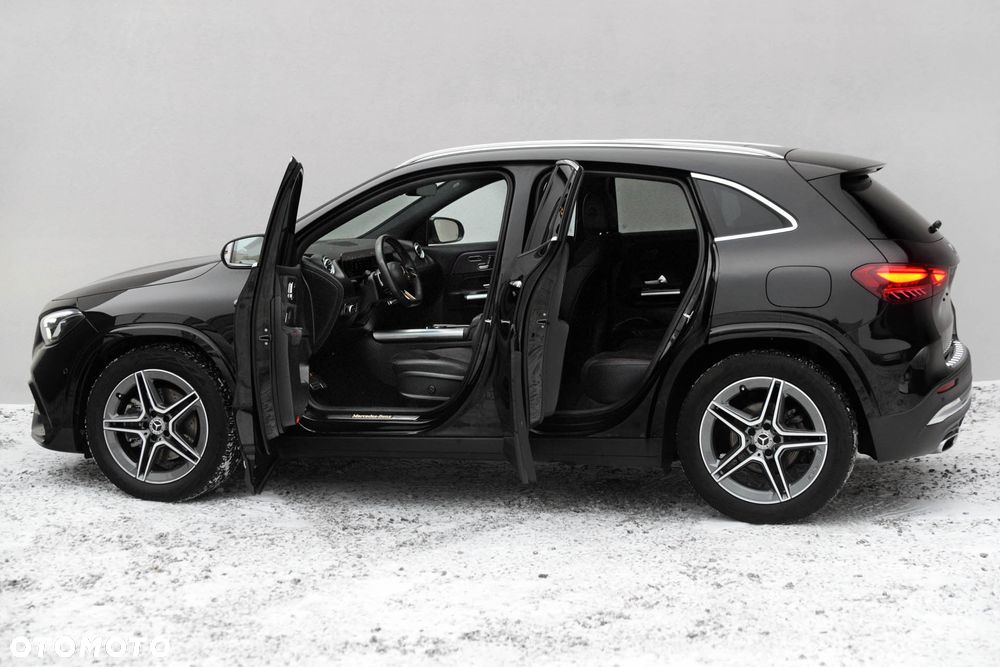 Mercedes-Benz GLA 200 d 4Matic 8G-DCT AMG Line - 22