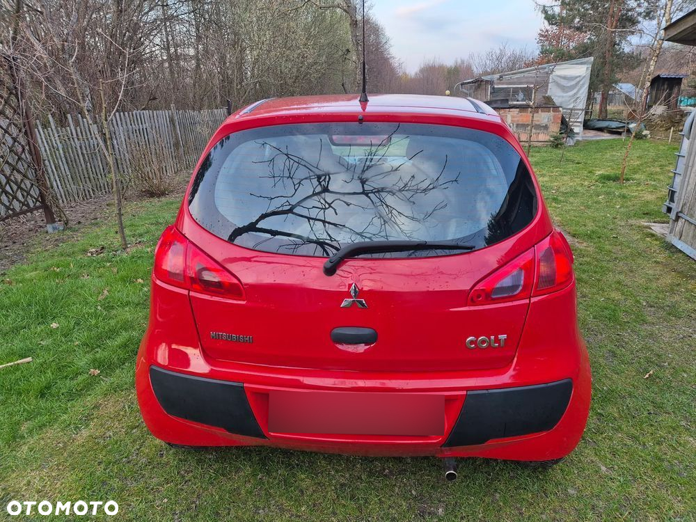 Mitsubishi Colt 1.1 - 35