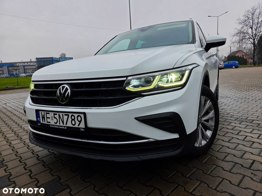 Volkswagen Tiguan 2.0 TDI SCR Life DSG - 2