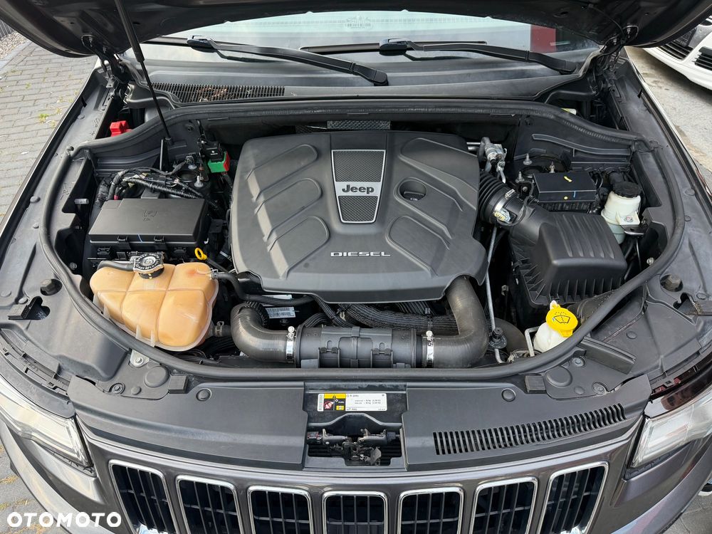 Jeep Grand Cherokee - 37