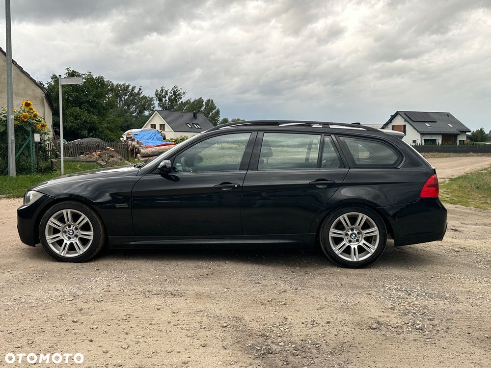 BMW Seria 3 320i - 11