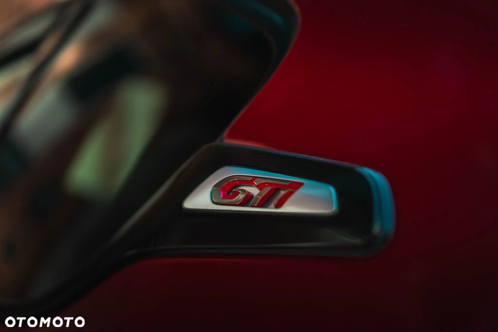 Peugeot 208 GTI 200 THP - 12
