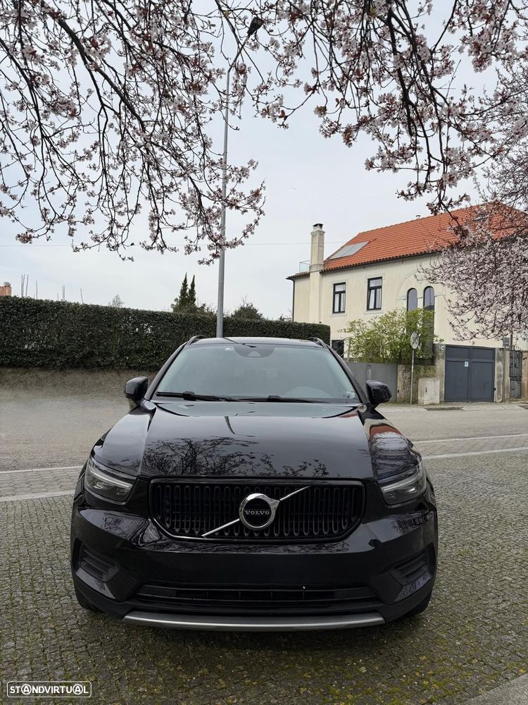 Volvo XC 40 2.0 D3 Momentum Geartronic - 2