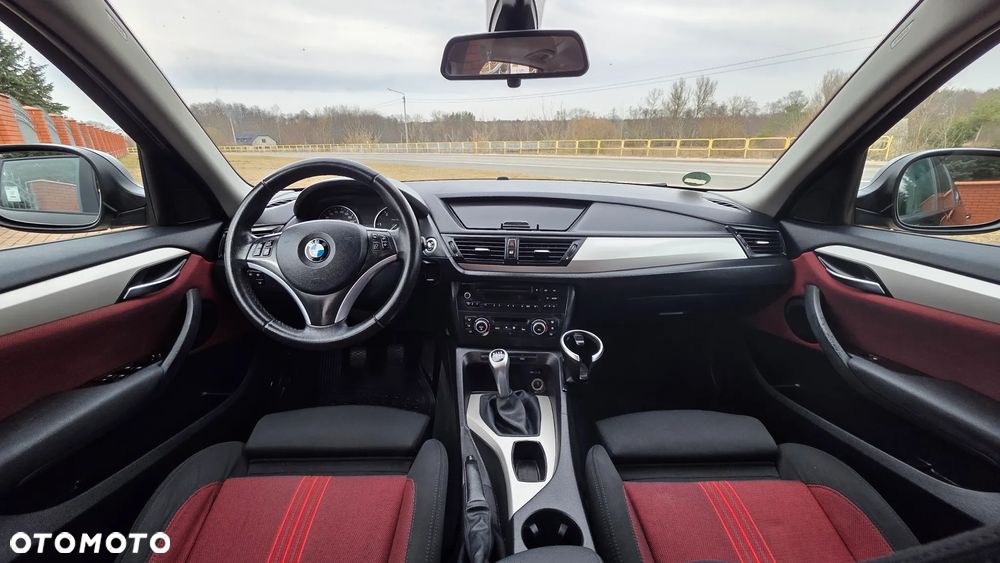 BMW X1 sDrive18d xLine - 20