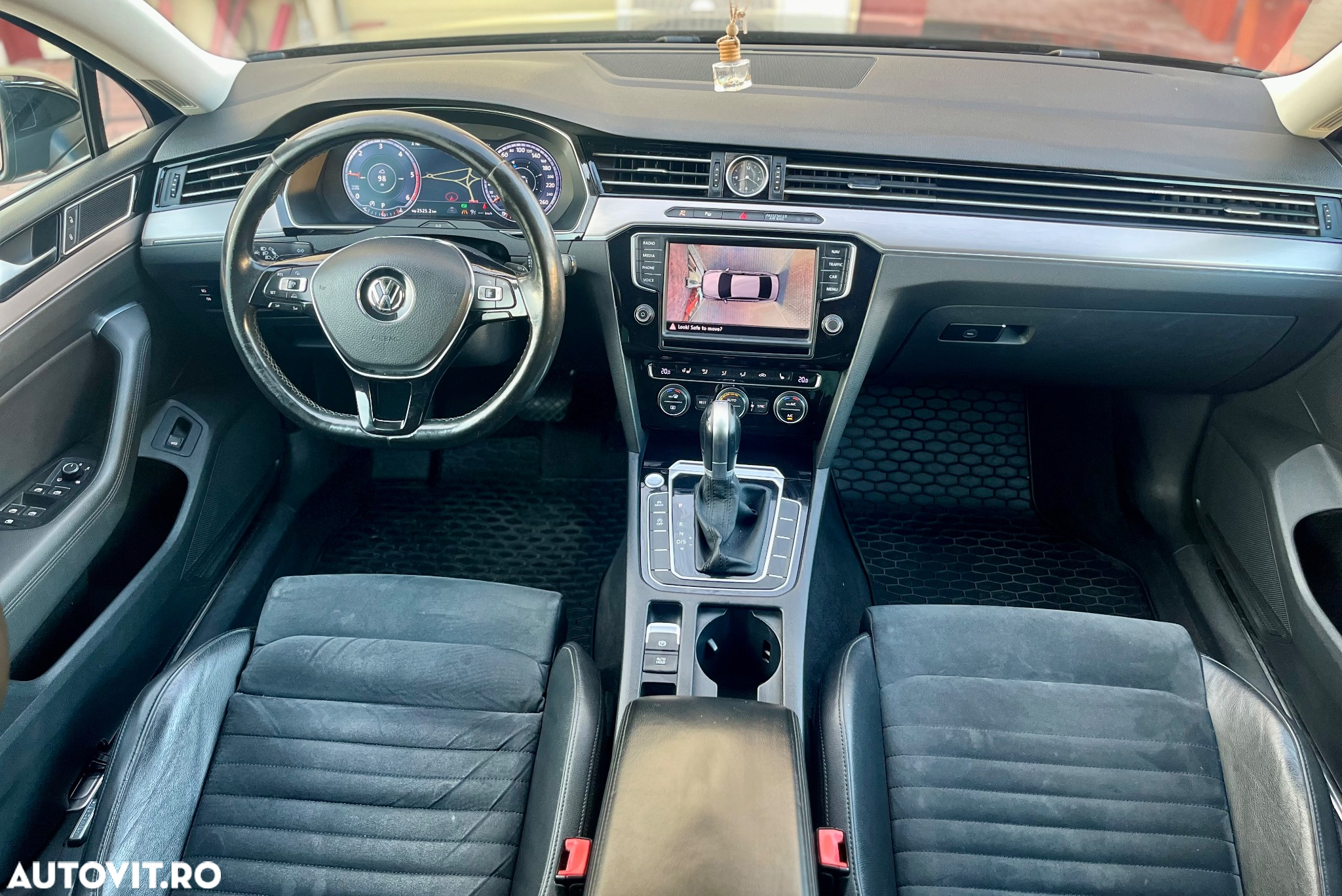 Volkswagen Passat 2.0 TDI DSG Highline - 7