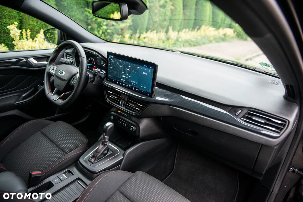 Ford Focus 1.0 EcoBoost mHEV ST-Line Design - 39