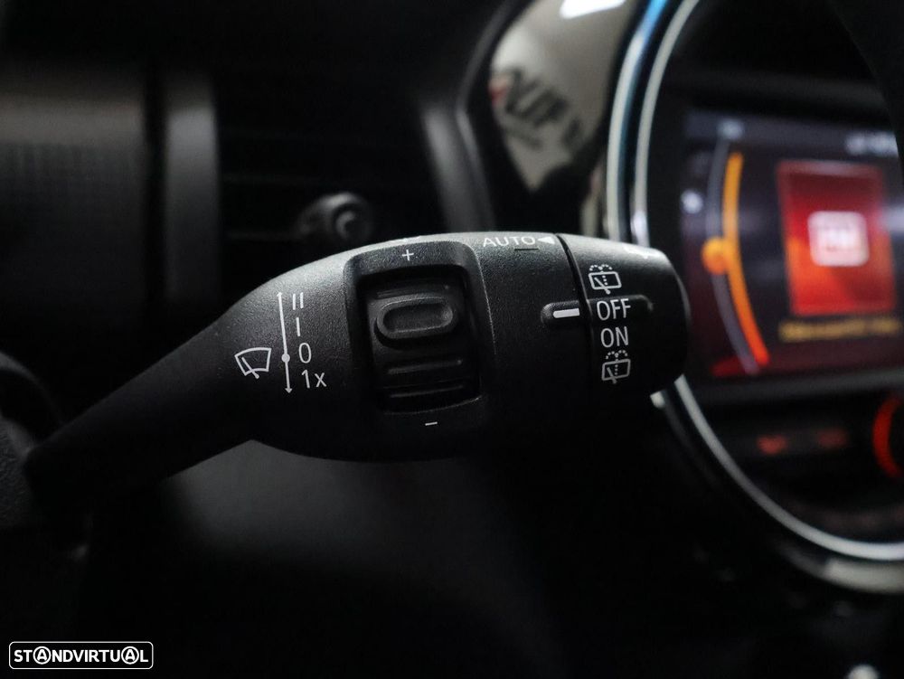 MINI 5 Portas Cooper Auto - 20