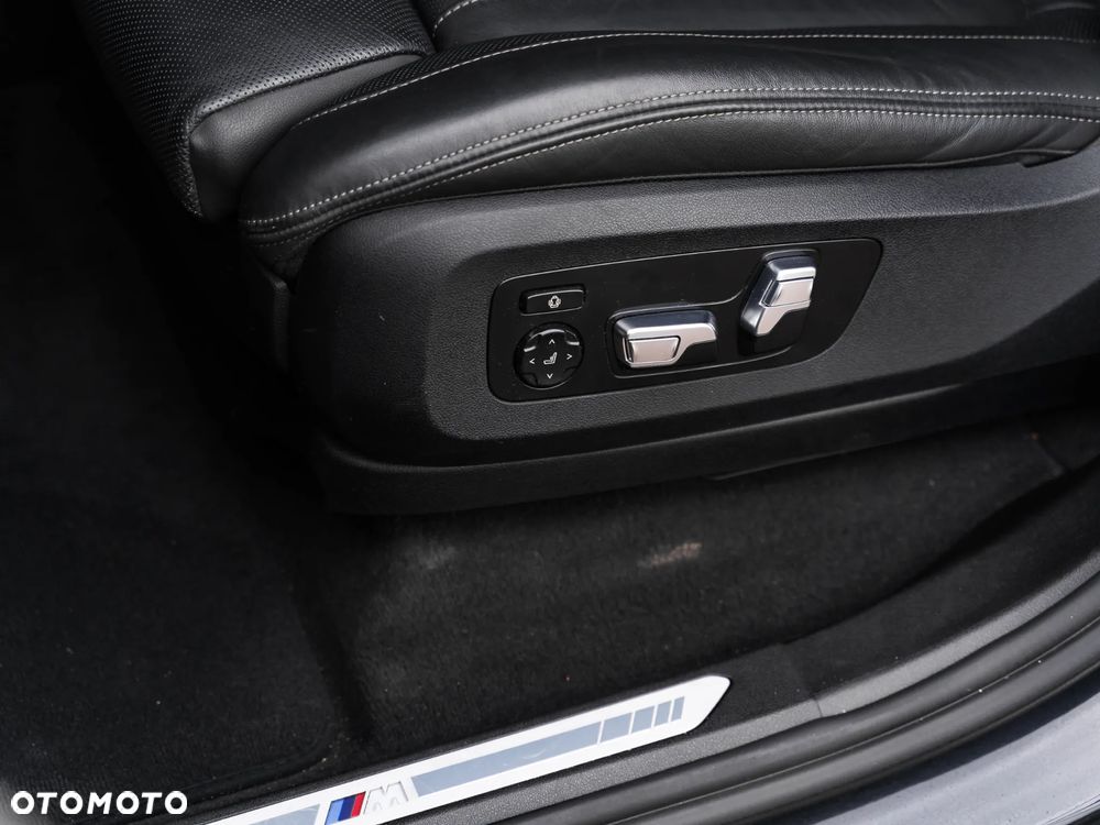 BMW X5 xDrive30d sport - 32