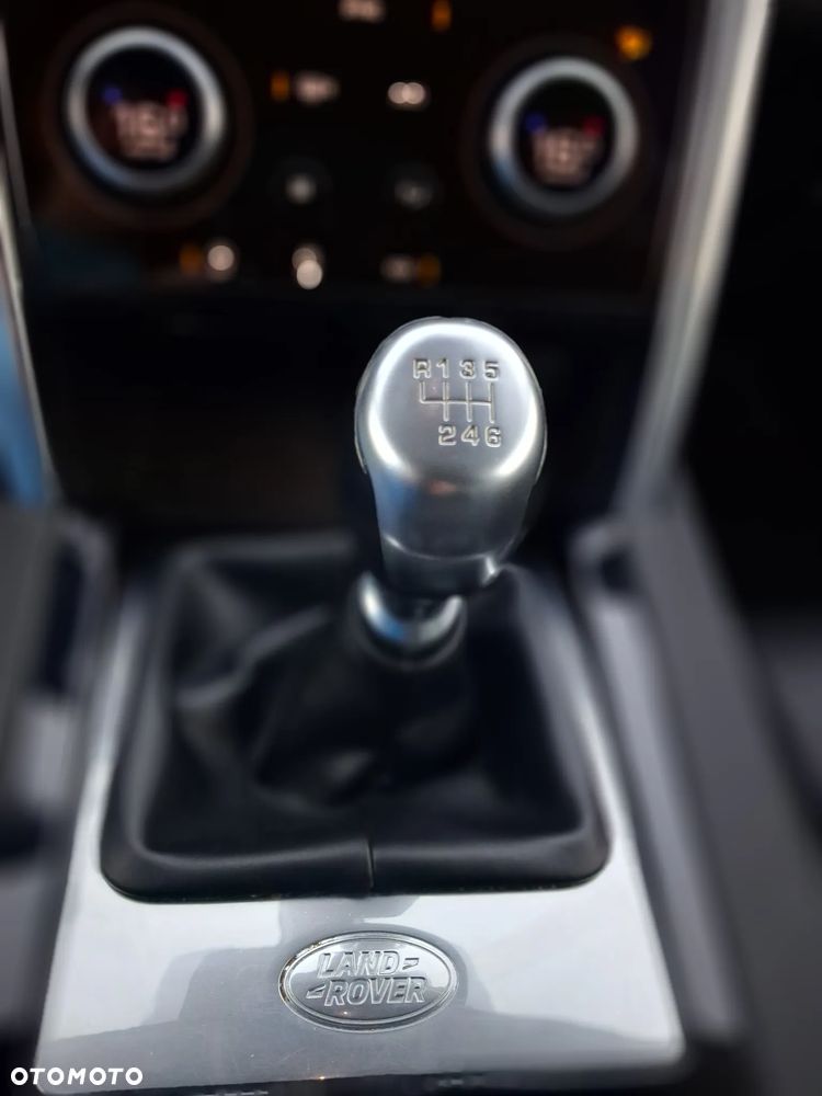 Land Rover Discovery Sport 2.0 D150 R-Dynamic SE - 22