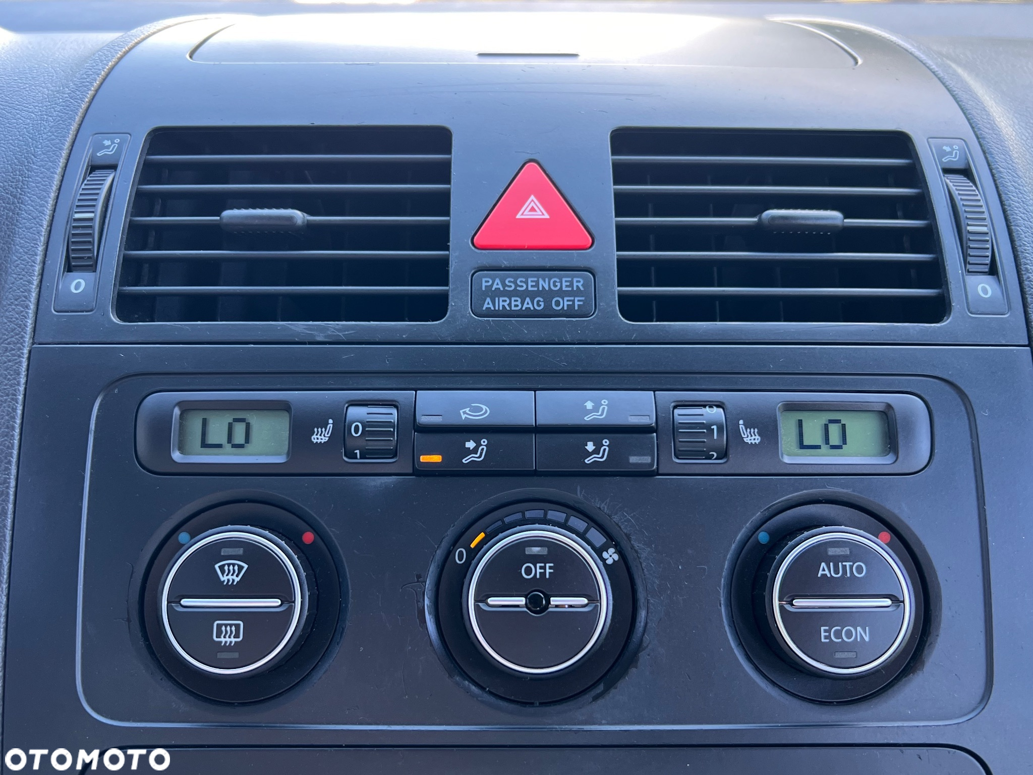Volkswagen Touran - 11