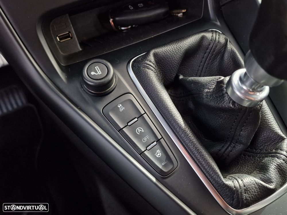 Ford Focus SW 2.0 TDCi ST-2 - 27