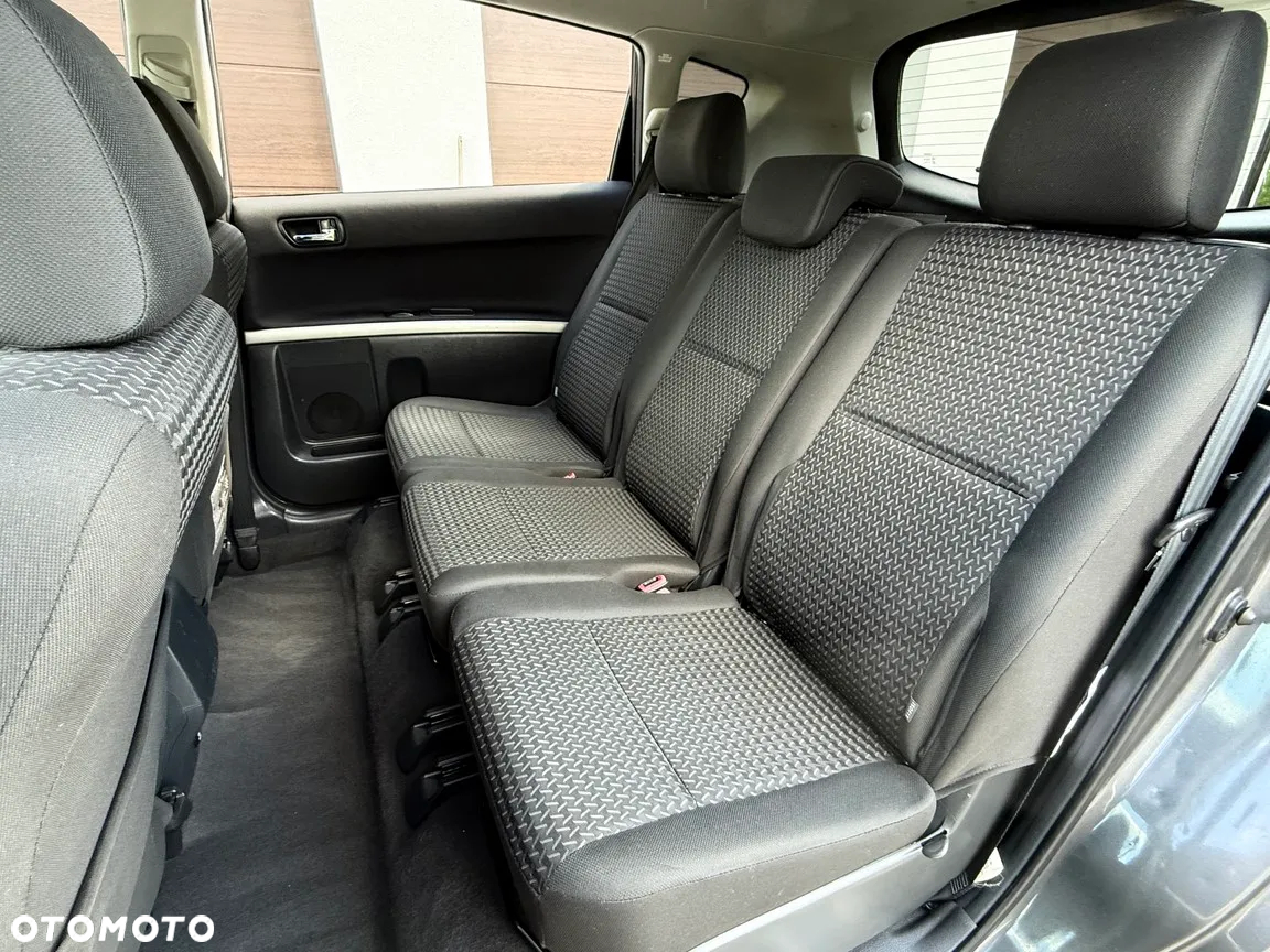 Toyota Corolla Verso 1.8 Edition - 18