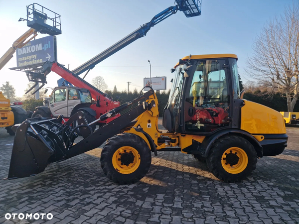 JCB 406 B