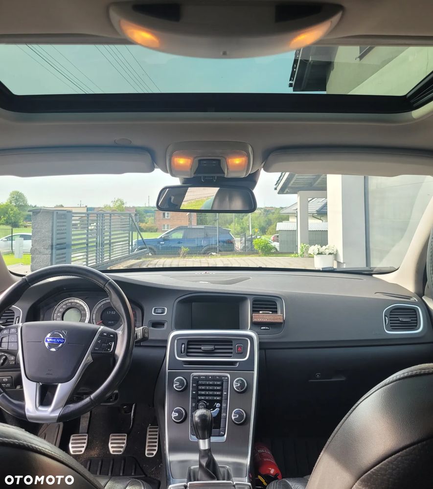 Volvo V60 D3 Momentum - 11